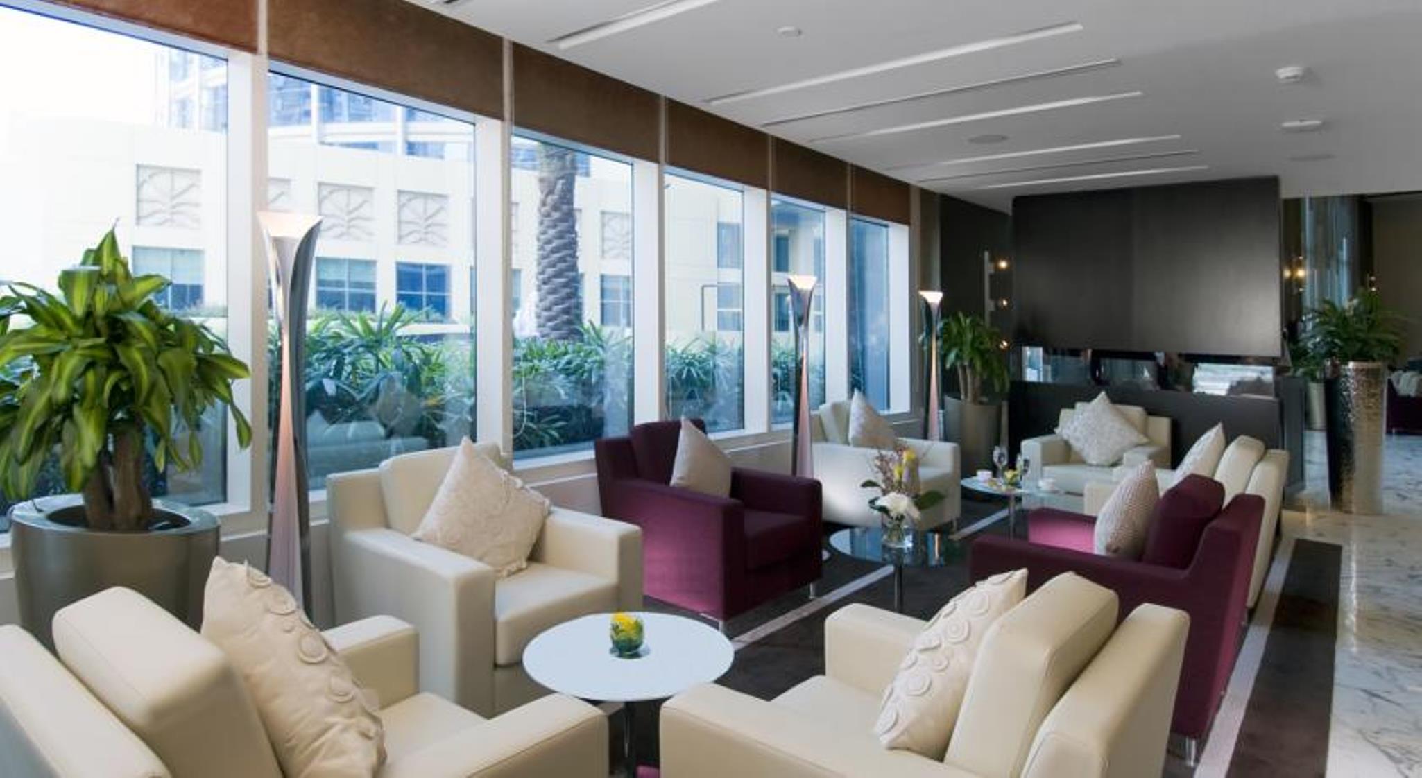 Grand Millennium Al Wahda Executive Apartments Abu Dhabi Exterior photo